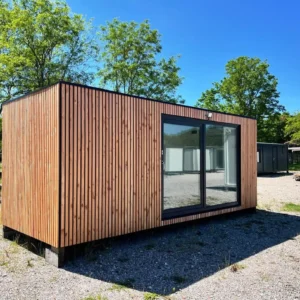 Contenedor Marítimo Modificado – Solución Modular a Medida (24 m²)